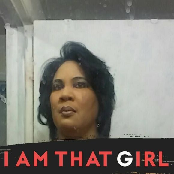 Meet your Posher, Kim - Picture 1 of 1